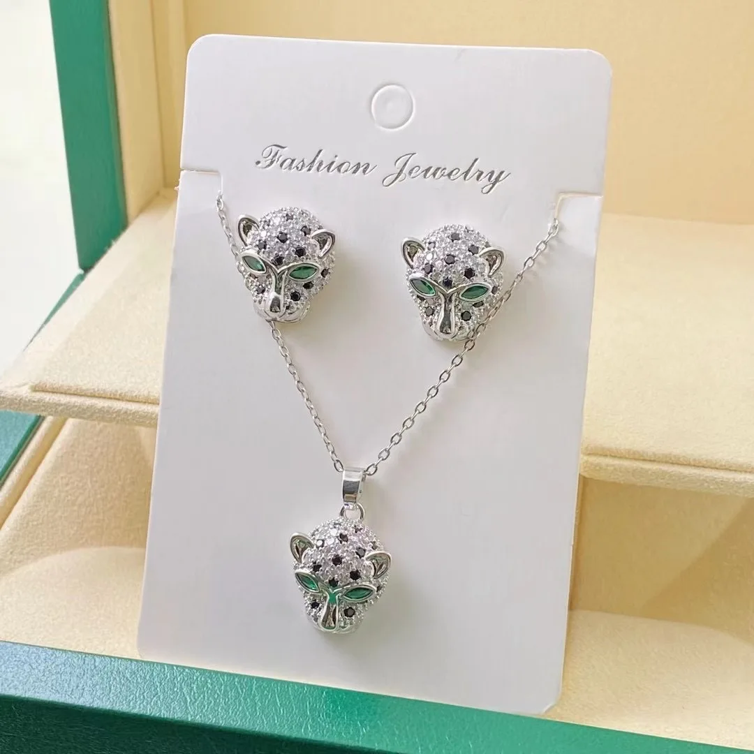 

Copper Zircon Non Fading Minimalist Creative Animal Leopard head Pendant Hip hop Necklace Earrings for Women Fashion Jewelry Set