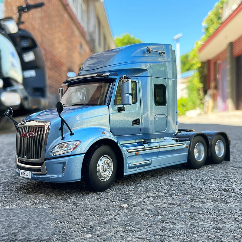 Diecast Alloy 1:24 Scale V7 Tractor American Trailer Long Head Truck Model Adult Classic Collection Toys Display Gifts Souvenir