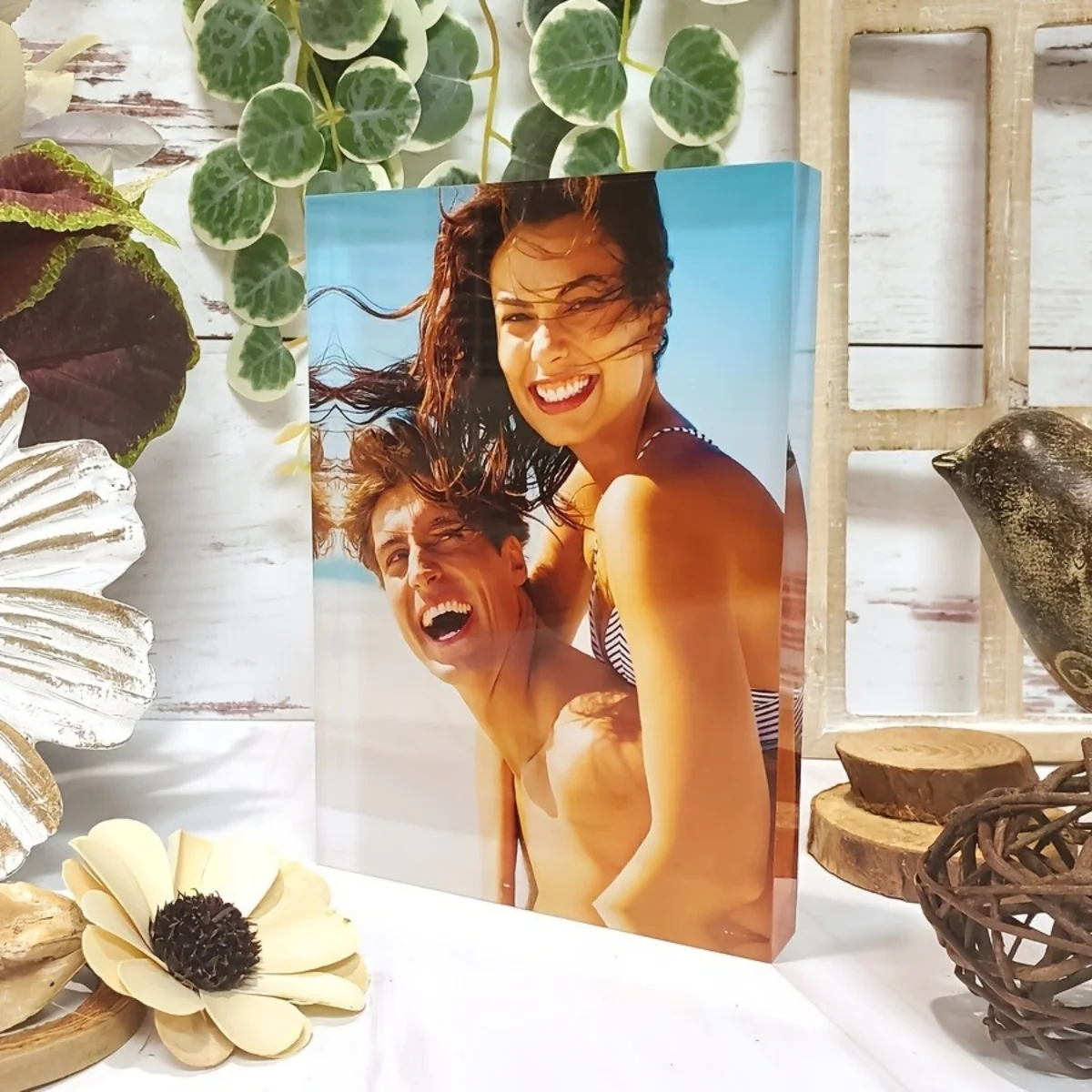 A Custom Acrylic Desktop Decoration with Personalized Photo Options, Including Artistic Images, Couple Portraits, and Family Pho