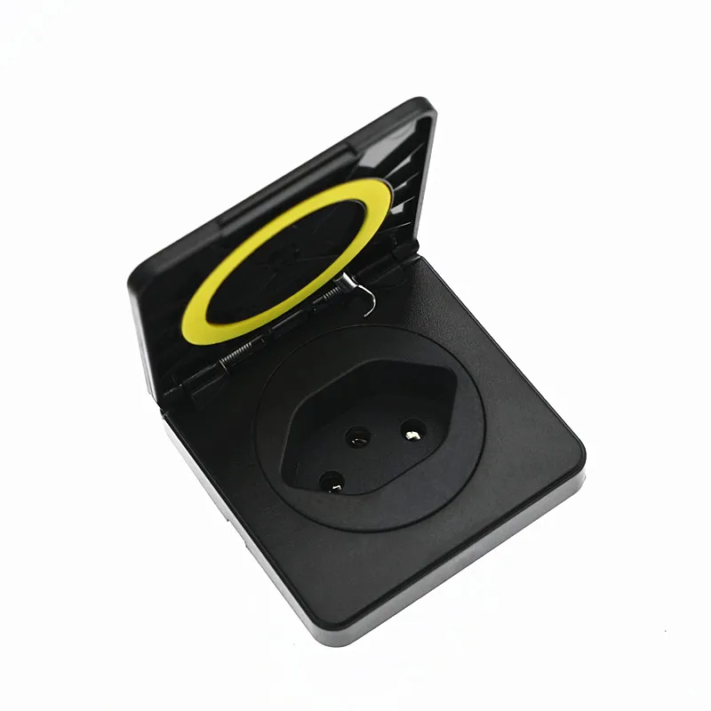 IP54 Waterdichte Socket UK US AU EU BR FR Multi-standaard Ingebouwde Paneelmontage Socket Met Klepdeksel Voor Oplaadstation in Camper of Caravan