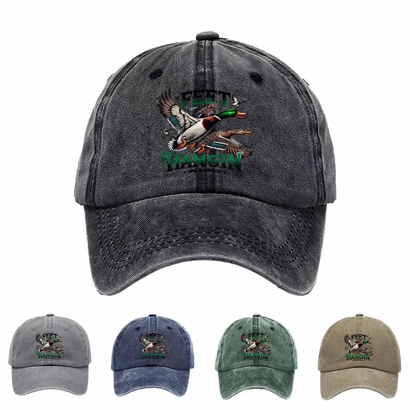 

Игривая кепка с узором в виде уток, идеально подходящая для повседневных моментов.