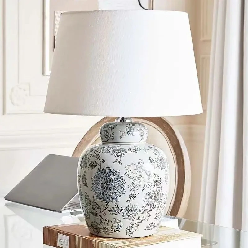 Chinese bedside table lamp Jingdezhen ceramic desk lamp bedroom bedside lamp American living room side decoration creative new