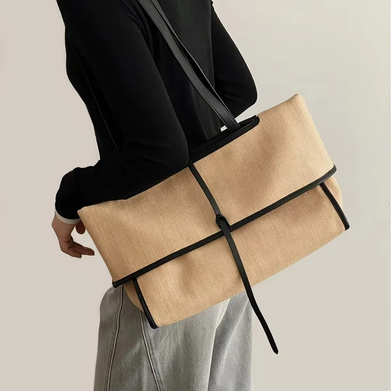 

Simple Large-capacity Tote Bag New Lightweight Stylish Canvas Bag Niche Contrast Color Design Foldable Comfortable Commuter Bag