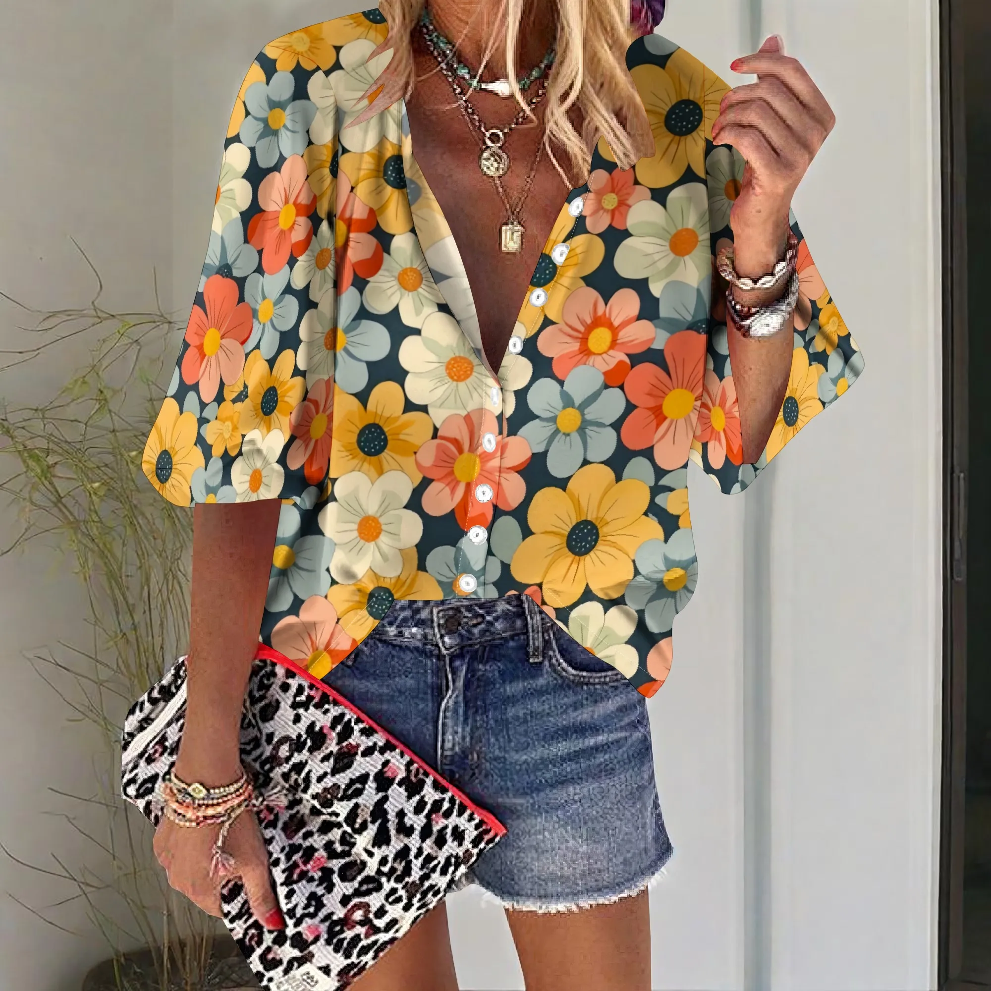 Рисунок 2 - Женские винтажные рубашки на пуговицах