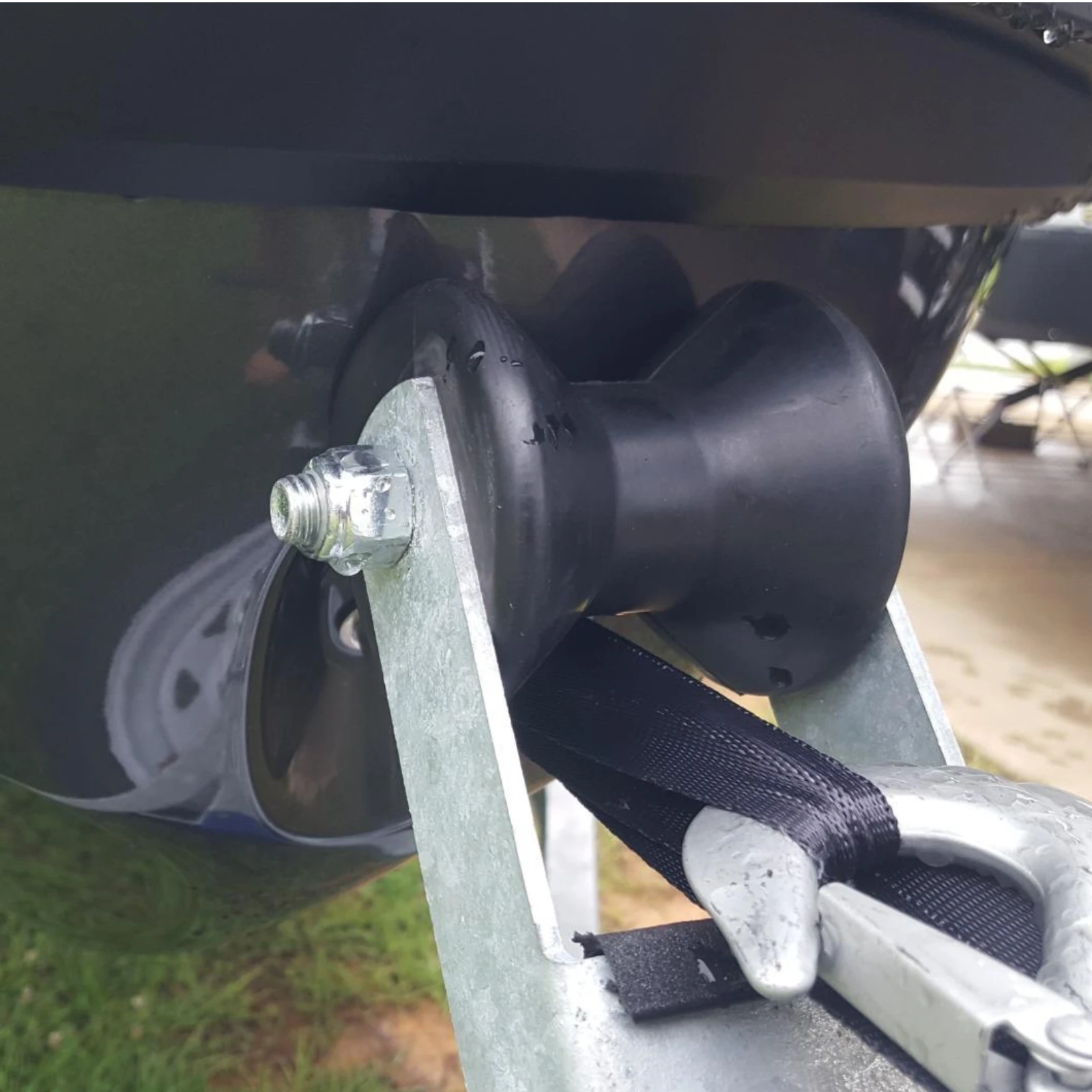

Boat Transport Bow Roller Black Rubber Transport Roller Marine Hardware Wear-Resistant Heavy-Duty