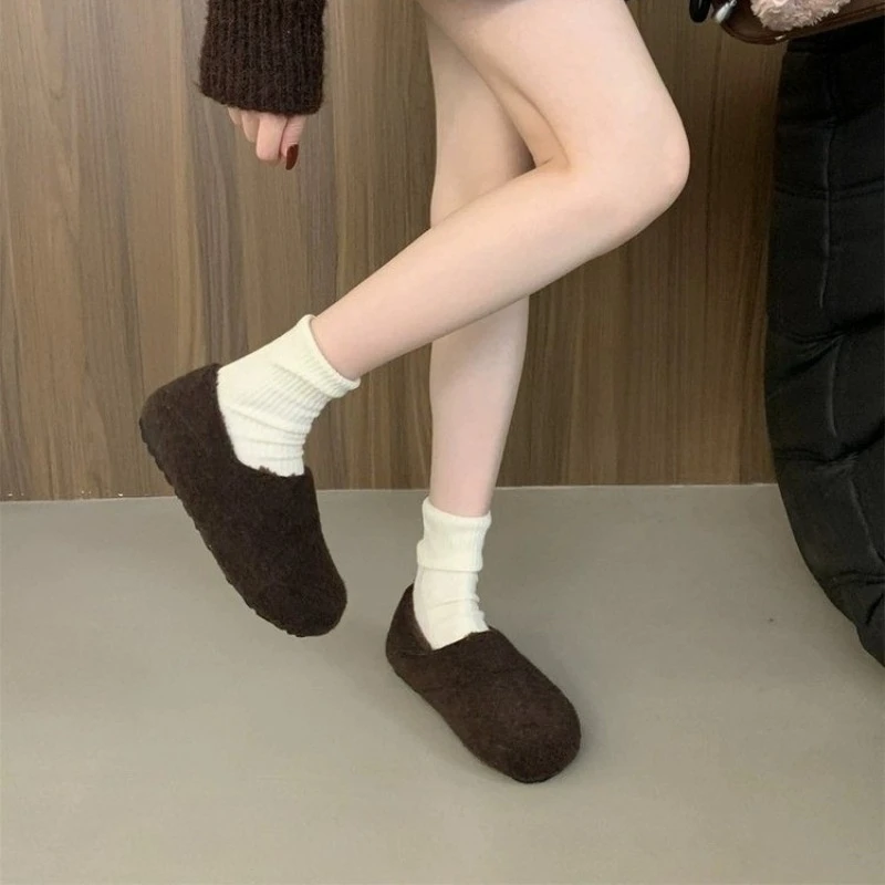 2025 겨울 신상 여성 클래식 단색 부드러운 밑창 미끄럼 방지 캐주얼 슬리퍼 편안하고 따뜻한 면 슬리퍼