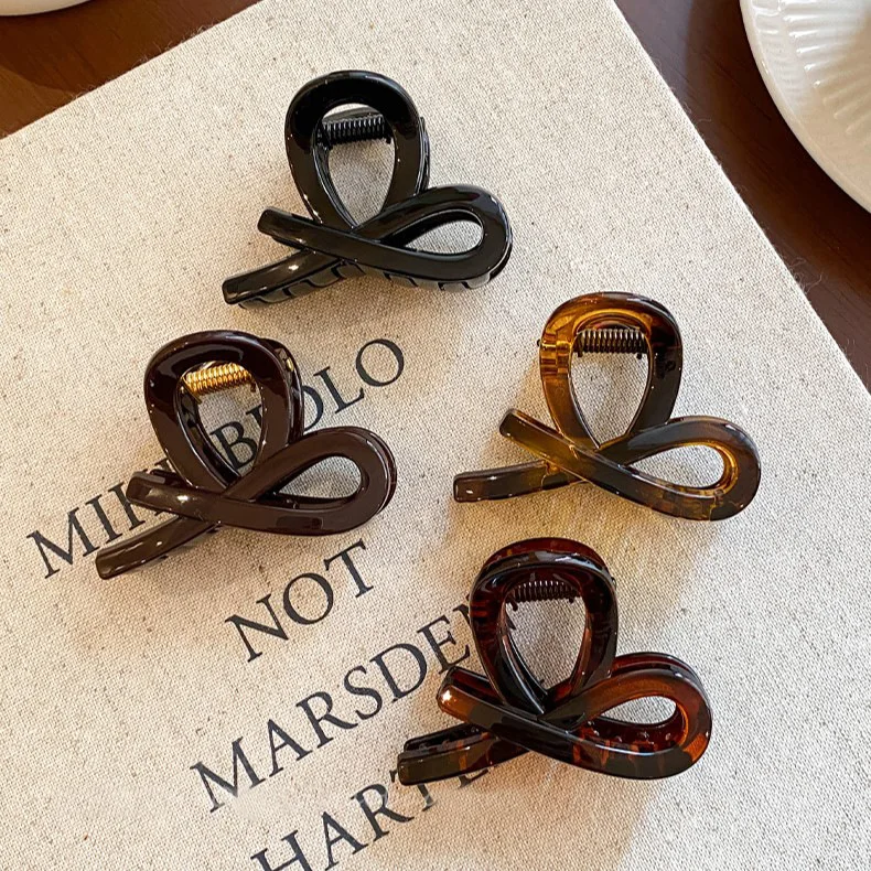 1pc Women's Bow Lightweight Hair Claw Clip Fashionable Elegant 6cm Hair Accessory Clip Suitable Hair Styling Makeup