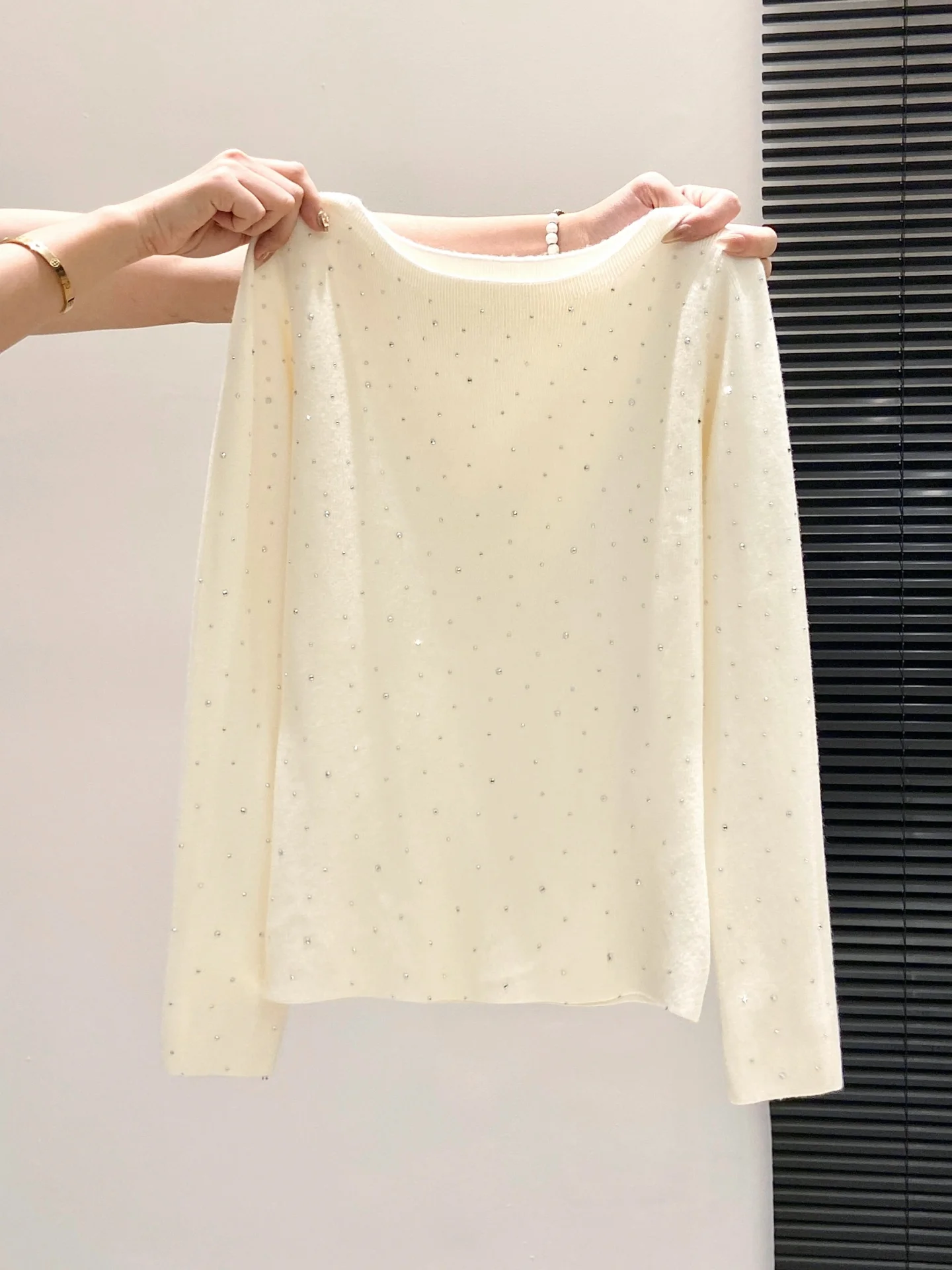 

Женский вязаный свитер с термостразами, универсальный, для весеннего сезона, можно носить как внутренний, так и внешний слой, облегающий базовый топ