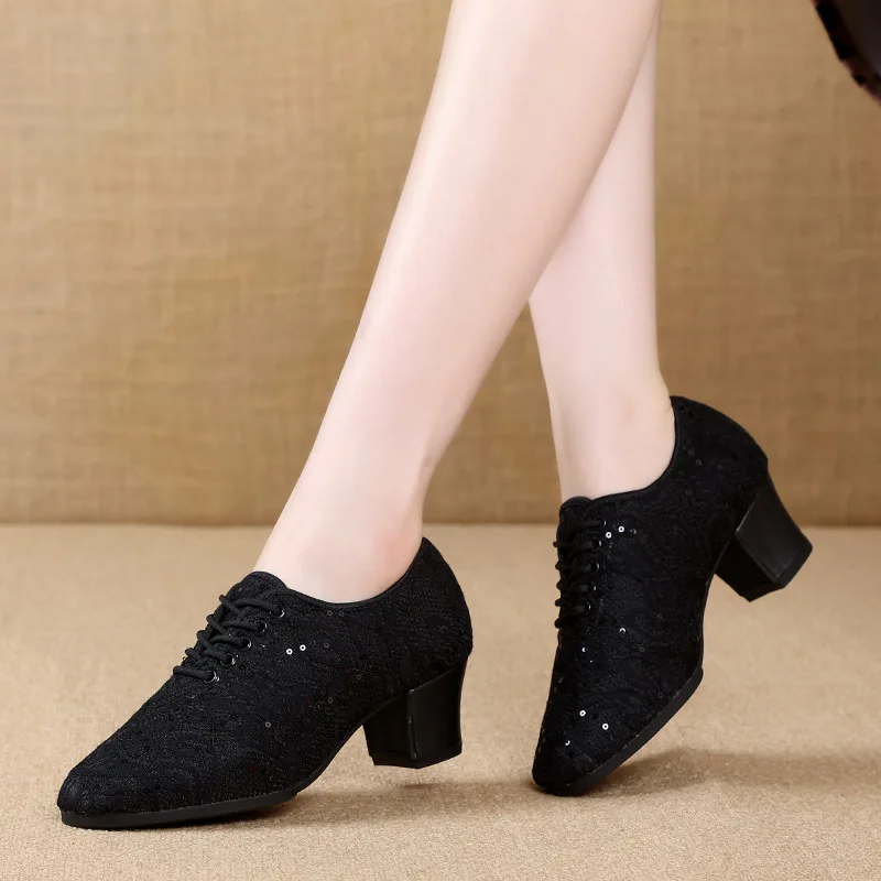 Chaussures de danse latine en maille respirante pour adultes, danse sociale moderne, danse carrée, chaussures de danse pour enseignant en forme de talon moyen, été