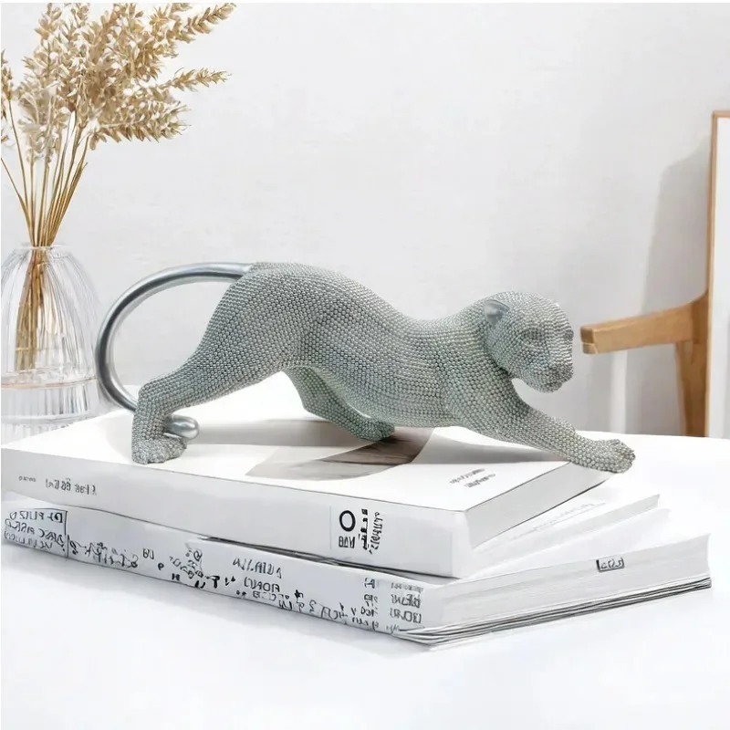 

European leopard resin handicrafts, home furnishings, living rooms, TV cabinets, exhibition halls, desktop decorations, gifts