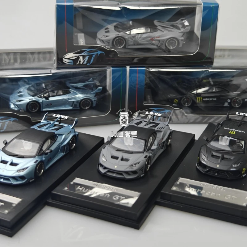 

MJ 1:64 Lamborghini LP610 GT Hurricane Maverick Alloy Car Model Collection Ornament