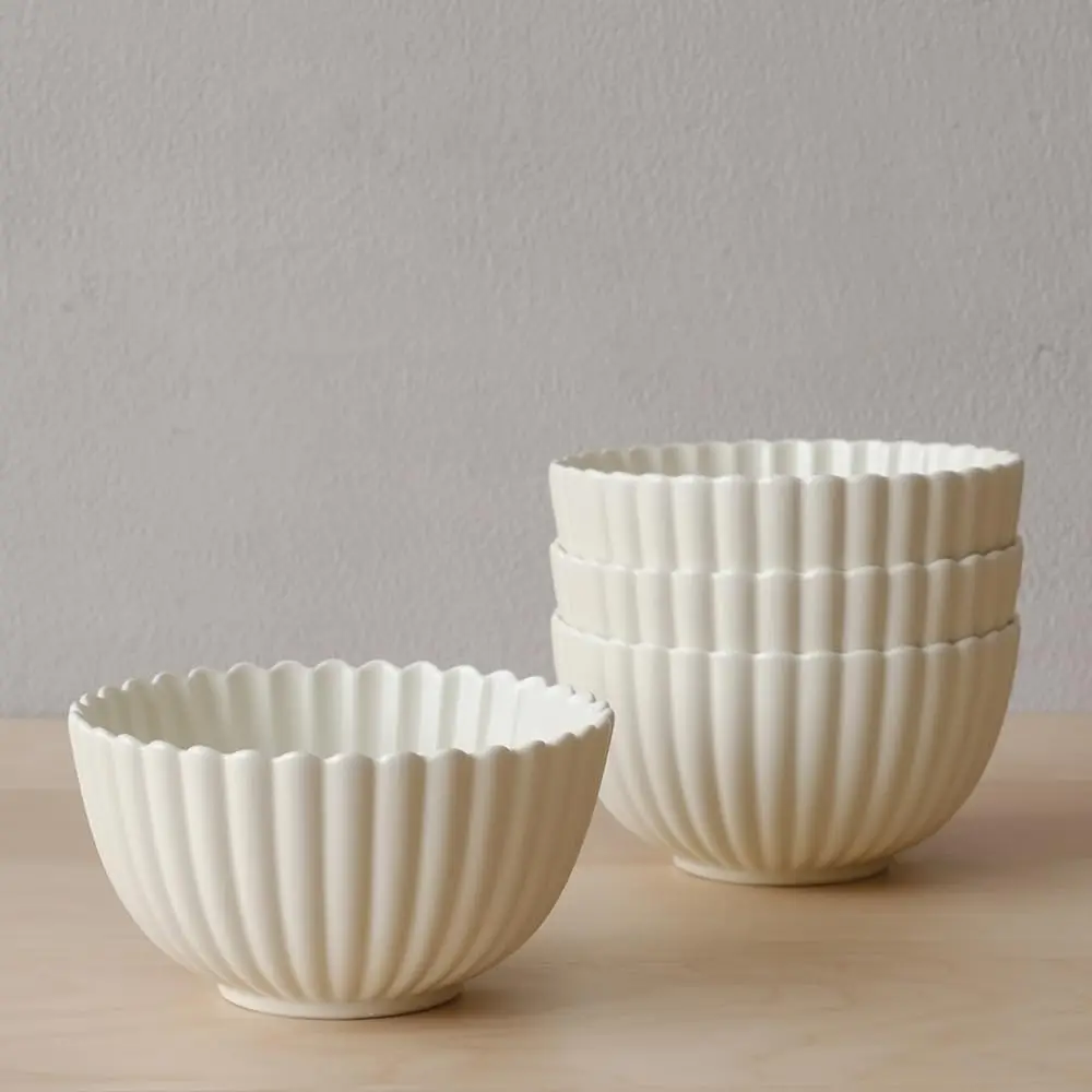 

Flower-Shaped Daisy Bowl Set, 5.5-Inch, 17oz Matte Crème - Pack of 4 (Matte Crème)