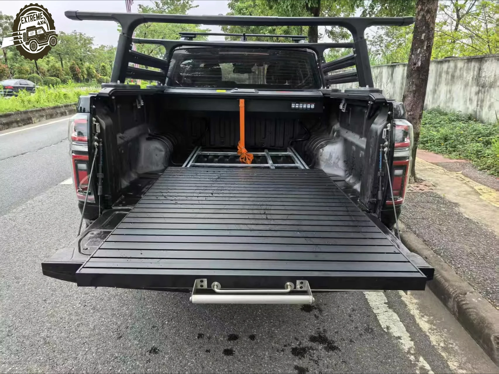 

Universal Aluminum Sliding Tray Pickup Truck Bed Slide Tray for Toyota Hilux Tacoma F150 Dmax