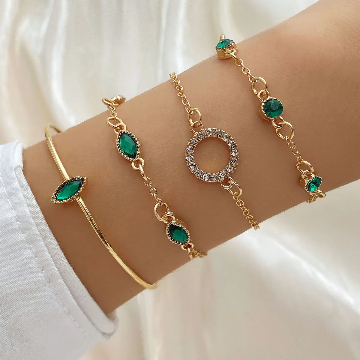 Emerald Green Gemstone Circle Bracelet Jewelry Set for Women Heart Bracelet Wedding Engagement Bracelet Fashion Jewelry