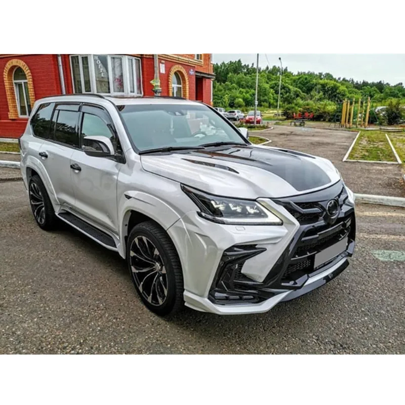 Auto parts for Lexus LX570 Body kit LX570 is upgraded with a Khann-style carbon fiber wide-body kit for front and rear bumpers