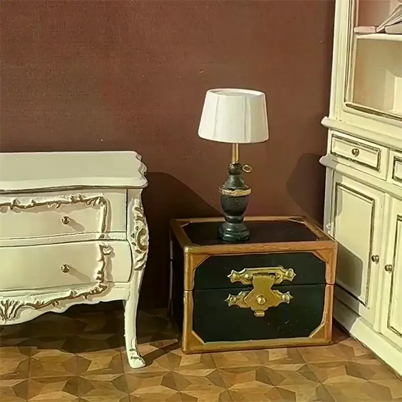 1: 12 Dollhouse Miniature Wooden Lamp Model Ornaments Photography Prop Kids Pretend Play Toys Doll House Mini Decoration Gifts