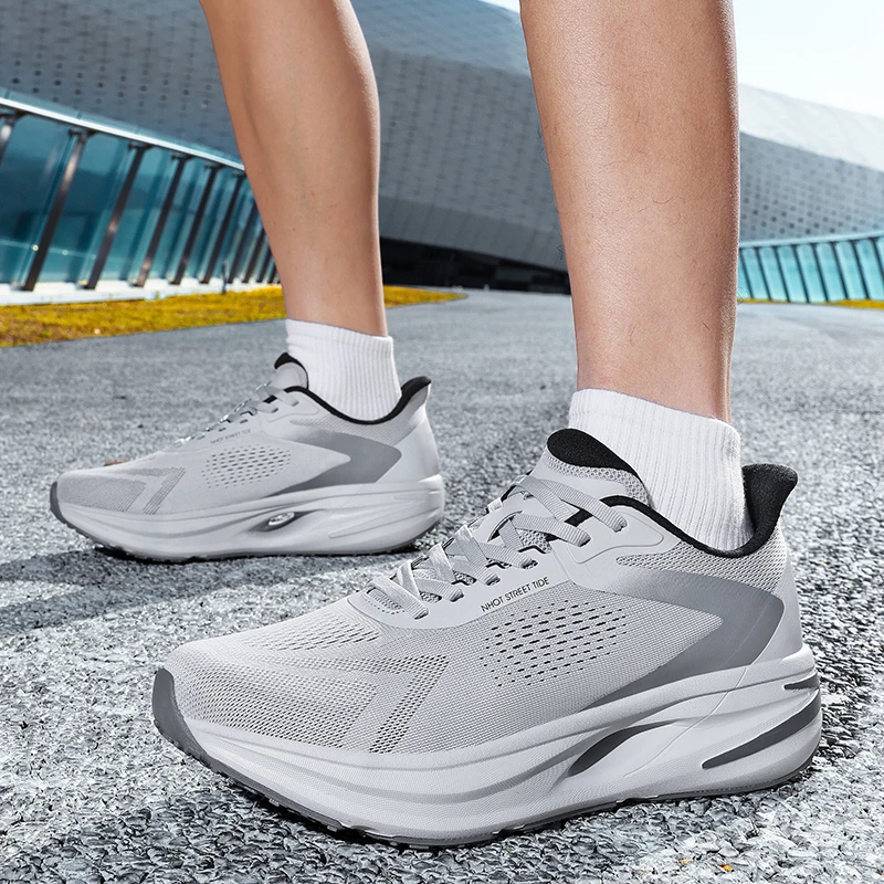 Outdoor Running Shoes Men Breathable Lightweight Mesh Anti-slip Wear-resistant Casual Shoes Man Lace-up Sports Walking Shoe Male