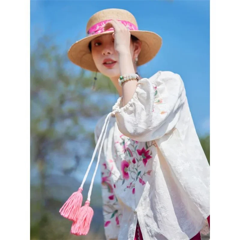 Style chinois fleur broderie chemise femmes été printemps coton lin Blouses ample à lacets gland Boho Blouse hauts courts