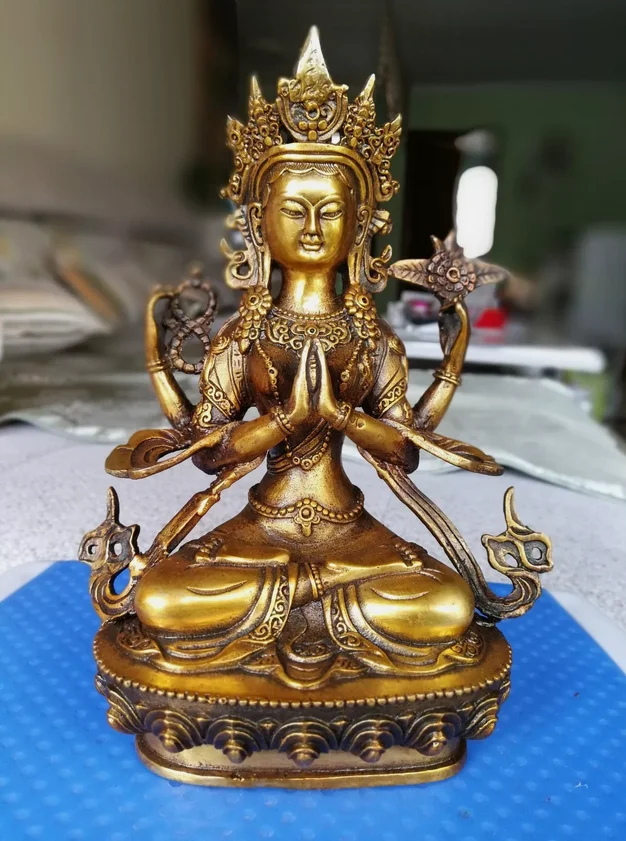 Gilt bronze Buddha goddess Chenrezig Four-armed 4 arms Kwan-yin Divinity Statue