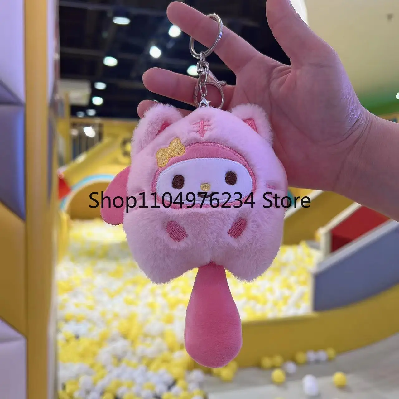 サンリオ ハローキティ ぬいぐるみ クロミとシナモロール バックパックペンダント付き - ふわふわモデル アニメキーホルダー 誕生日プレゼント用