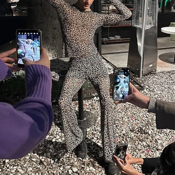 INCERUN Amerikan Tarzı Seksi Setleri Yeni Erkek Uzun Kollu T-shirt Pantolon Şık Erkek Leopar Baskı Uzun Kollu Takım Elbise 2 Parça S-5XL