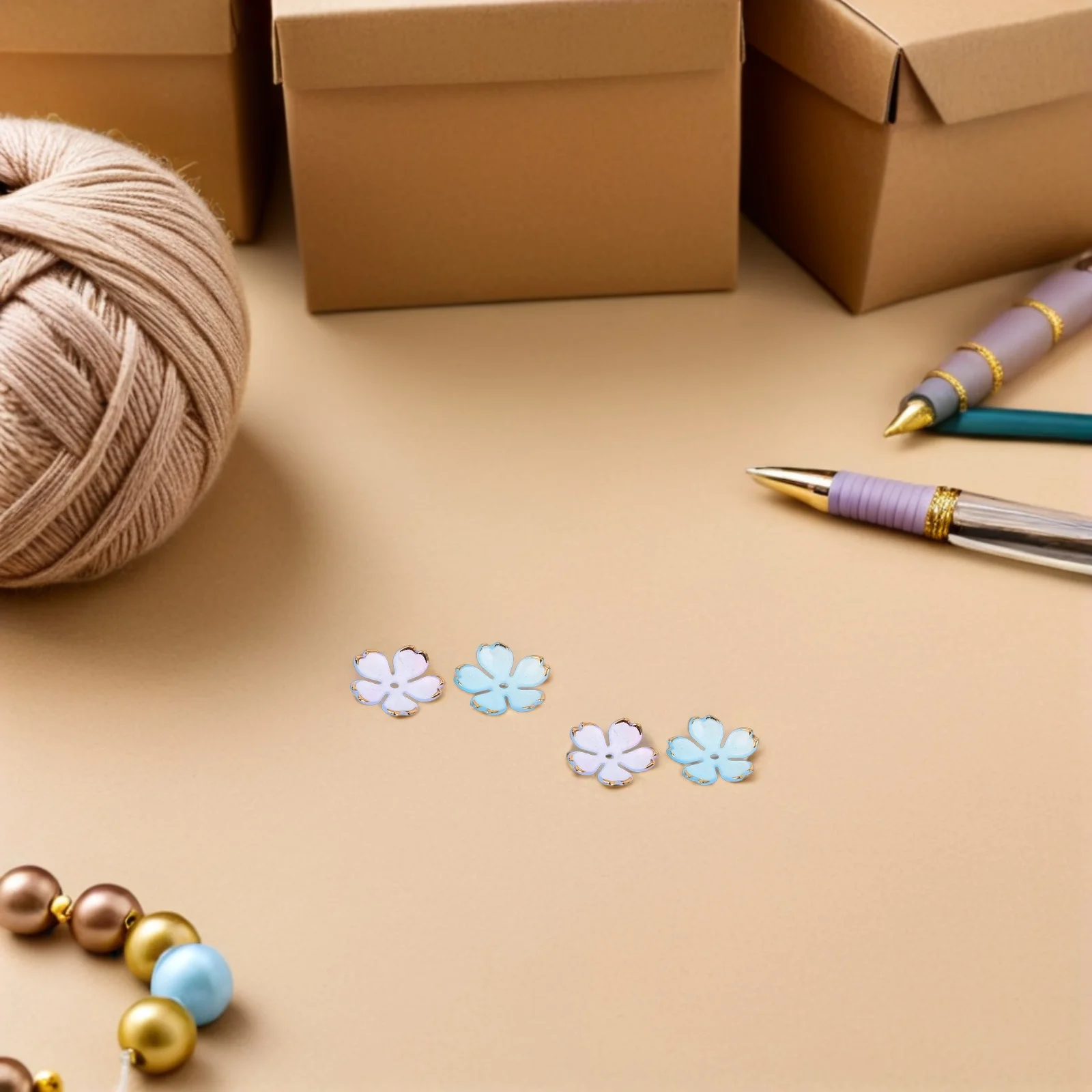 

200 Pcs Handmade Beaded Accessories Caps Bulk Acrylic Findings for Crafts Spacer Necklaces Flower Jewelry