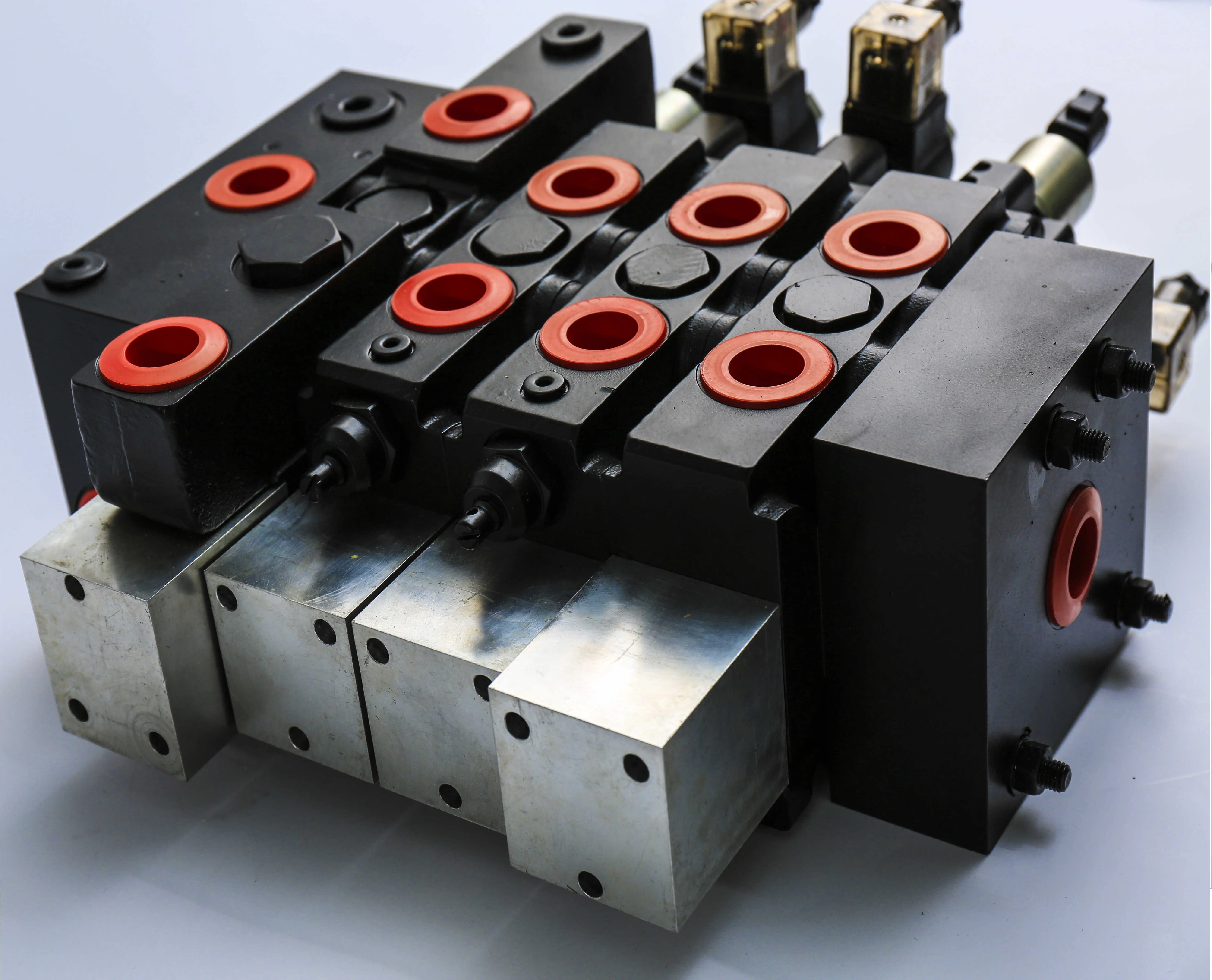 Großhändler China Hydraulisches Magnetventil 12 Volt