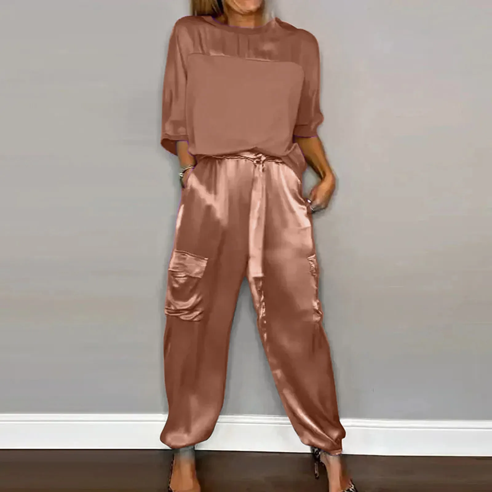 

Women Smooth Satin Half Sleeve Top And Pants Set Women Casual Summer Satin Pajama Set solid color party Glossy Outfits