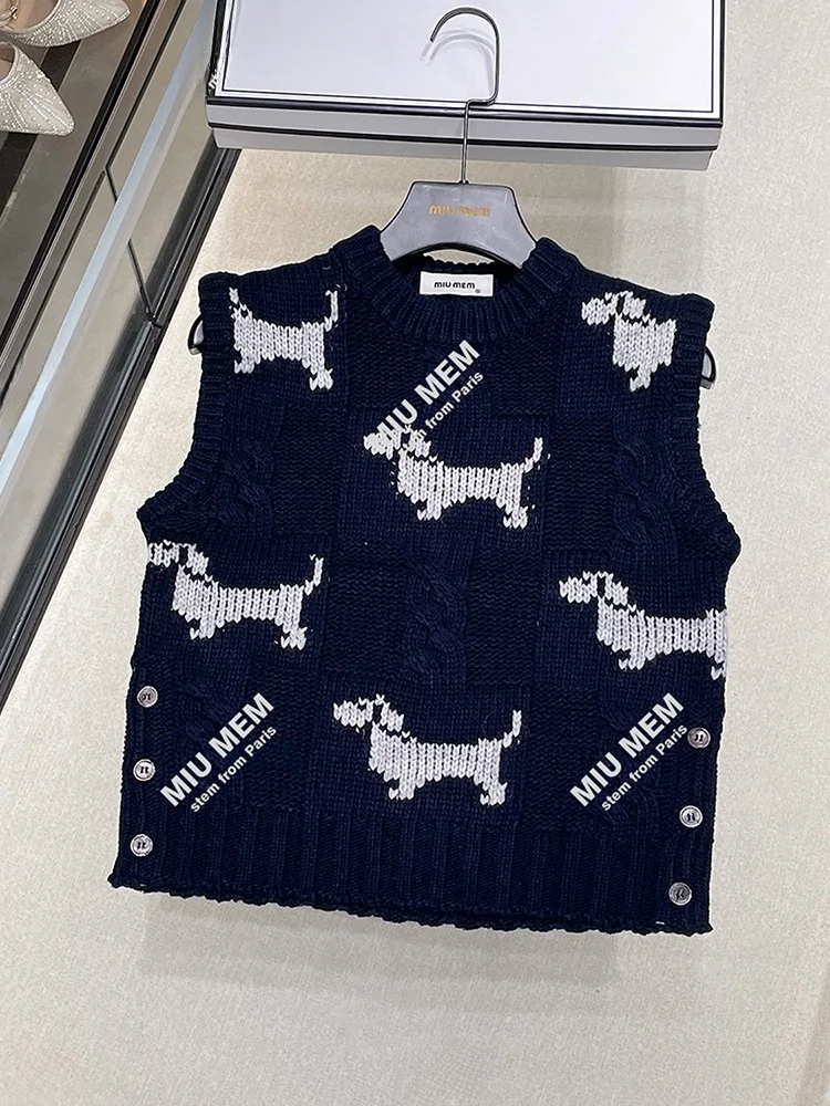 고급 여성 니트 조끼 탑 프린트 디자인 가을 대학 스타일 패셔너블 편안한 핏 레귤러 슬림 라운드 넥