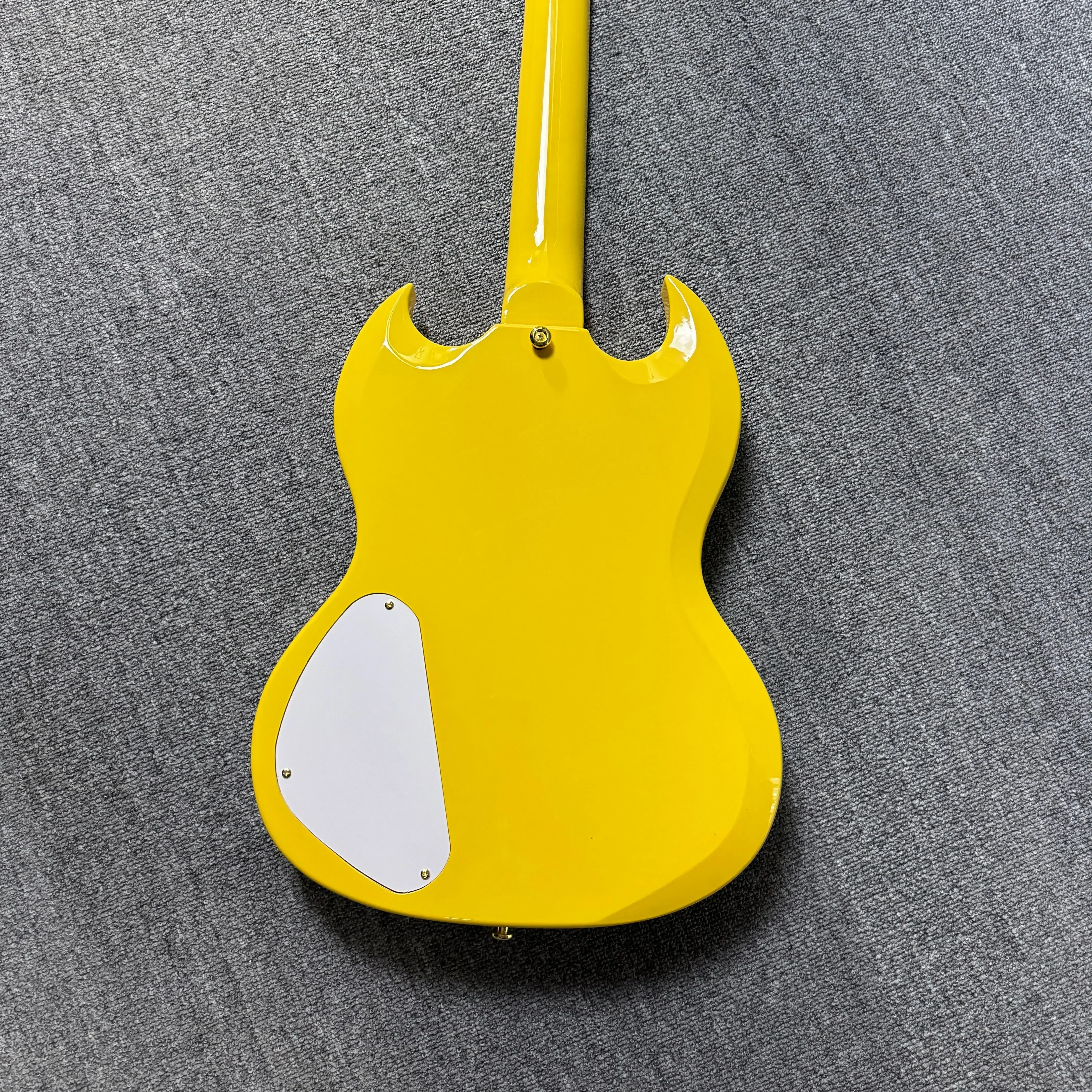 Fine Craftsmanship Good Sound Yellow and White SG Rosewood Fingerboard Mahogany Body 22 Tone Position Free Transportation