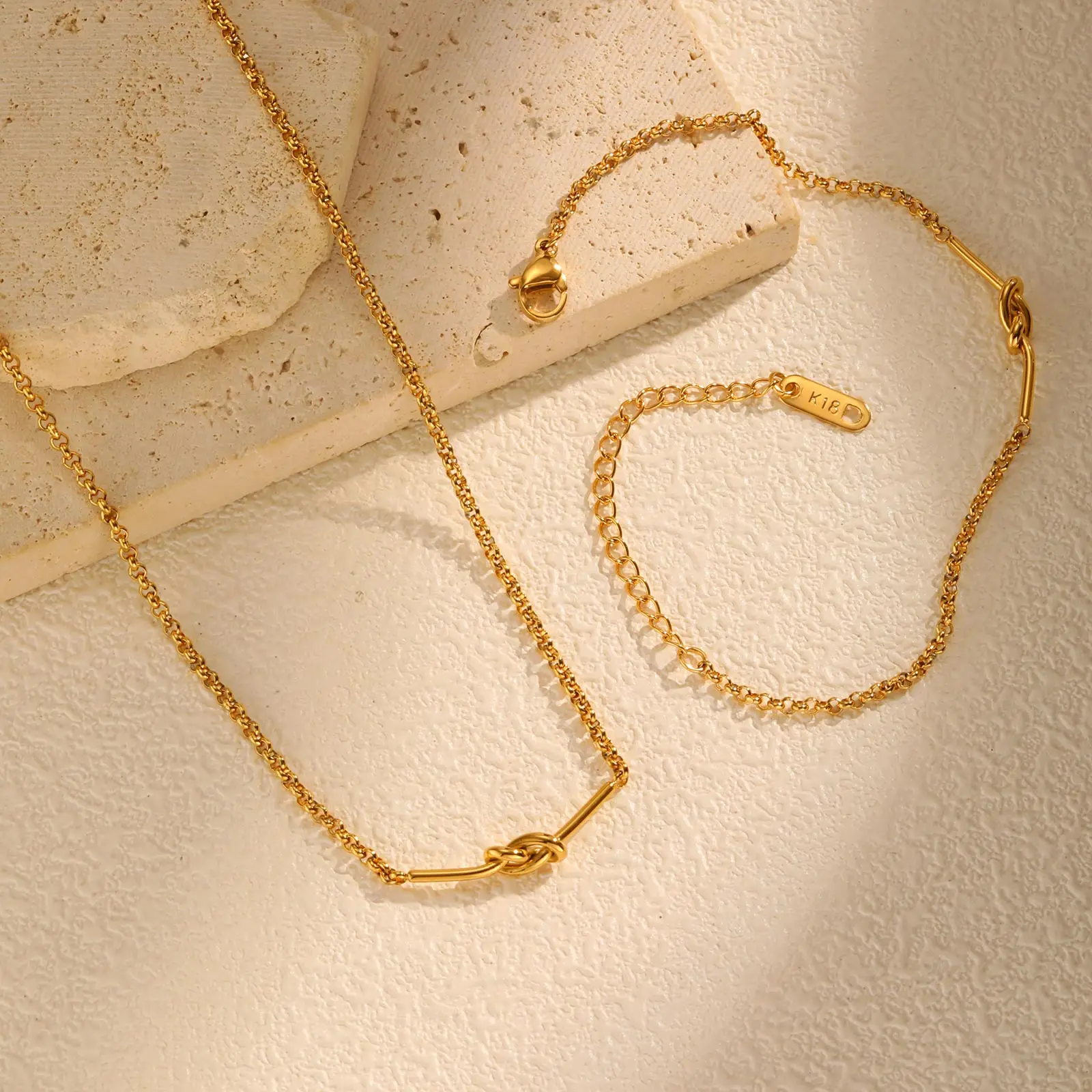 Minimalistische Knoten-Gliederkette für Damen, vergoldetes Edelstahl-Halskettenarmband, schickes wasserfestes Schmuckgeschenk – Detail 7