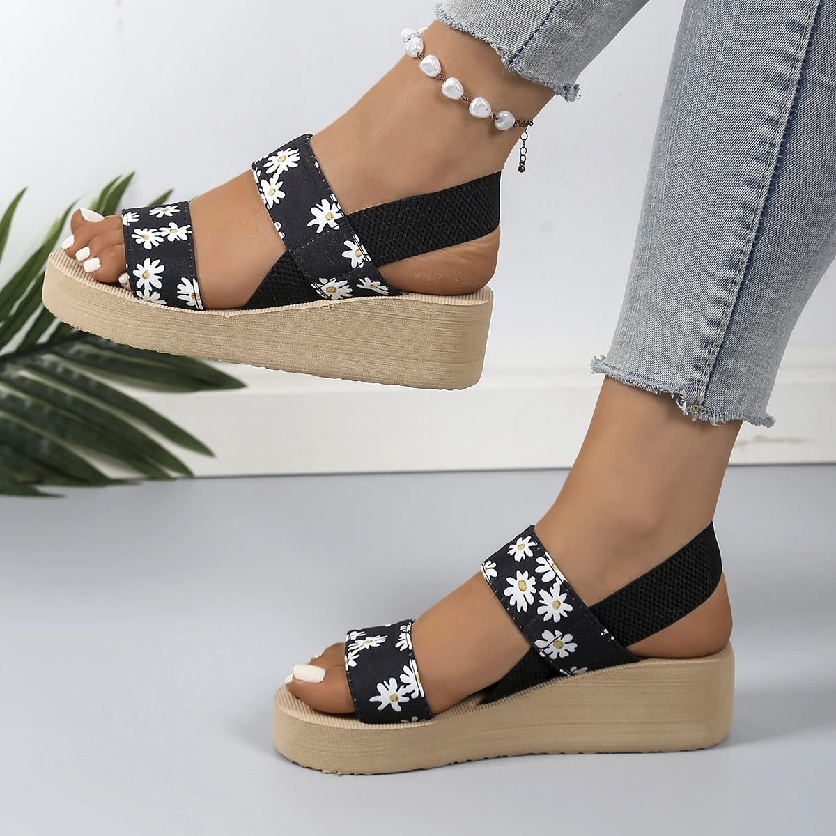 

Women Floral Print Platform Wedge Sandals Summer Casual Beach Shoes