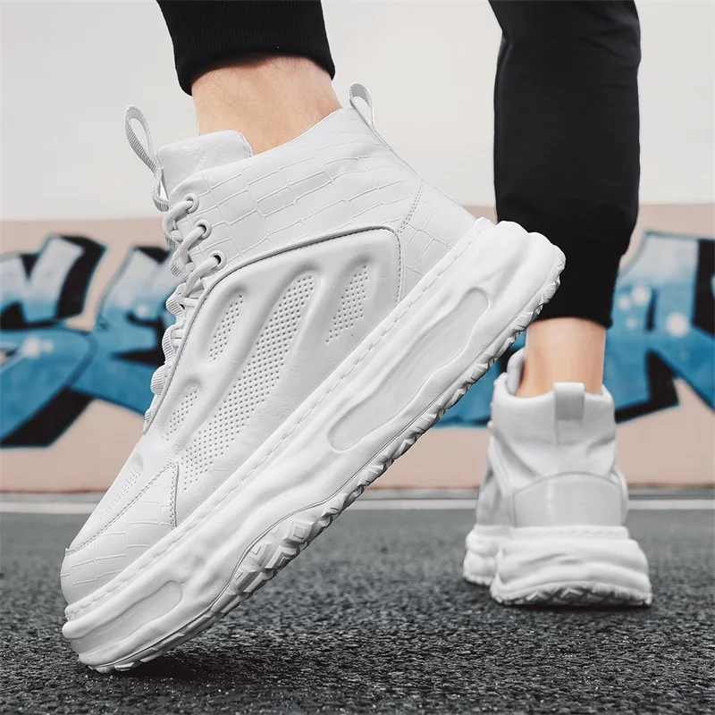 

Новая универсальная модная мужская износостойкая и плюшевая повседневная спортивная обувь в корейском стиле на толстой подошве в стиле ретро для внешней торговли