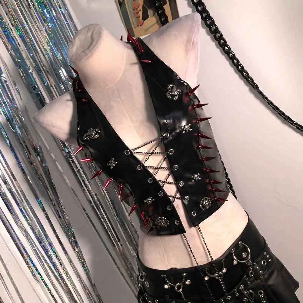 

Grunge Emo DIY Spike Studded Rivet Eco Skull Y2K TOPS 90s E-Girls Punk Rock Kawaii Gothic Tank Hip Hop Teen Harajuku Goth