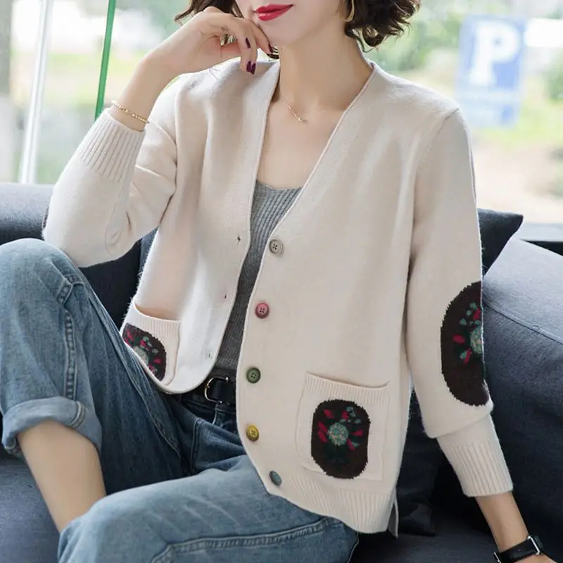 Women\'s Spring and Autumn Knitted Cardigan Button Pocket Printing Korean New 2023 Loose V-neck Elegant Long Sleeve Sweater Coat