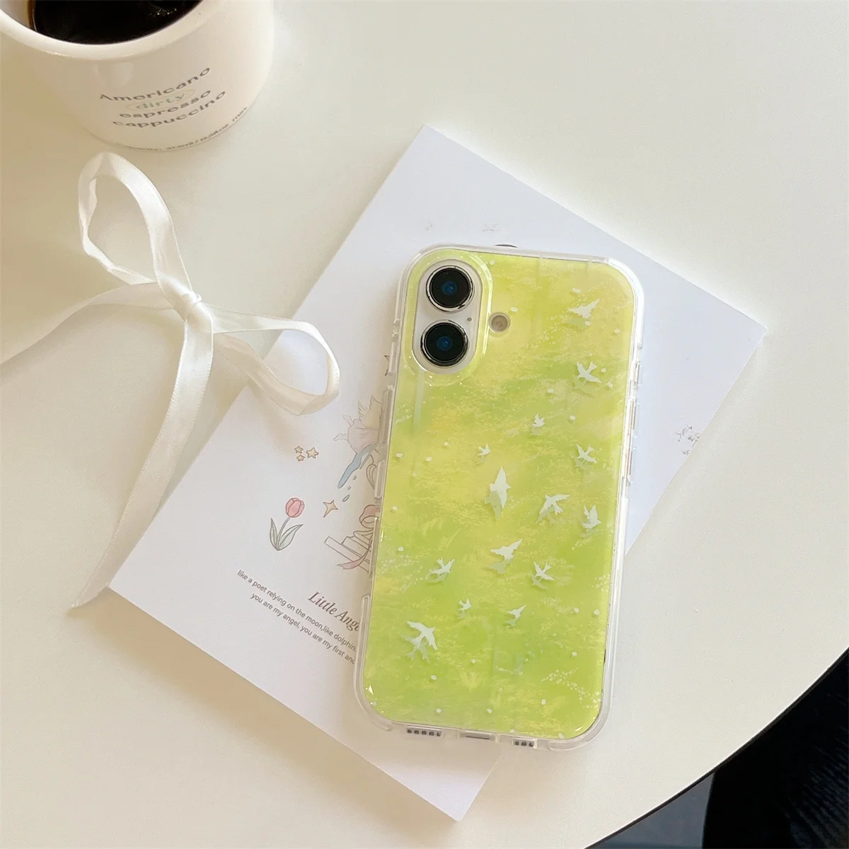 

Artistic INS Green Grass Field Flying Bird Edge Protection Phone Case for iPhone 16 15 14 13 Pro Max Back Phone Cover Capa 15 16