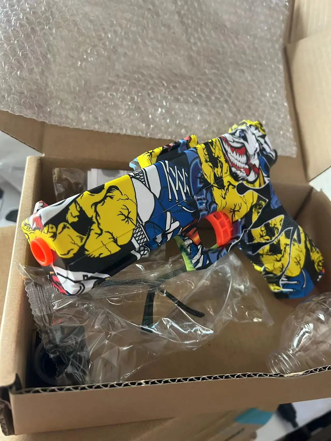 Pistole perline giocattolo elettrico palla di sicurezza proiettile pistola che salta più stili disponibili, i giocattoli per ragazzi sono adatti