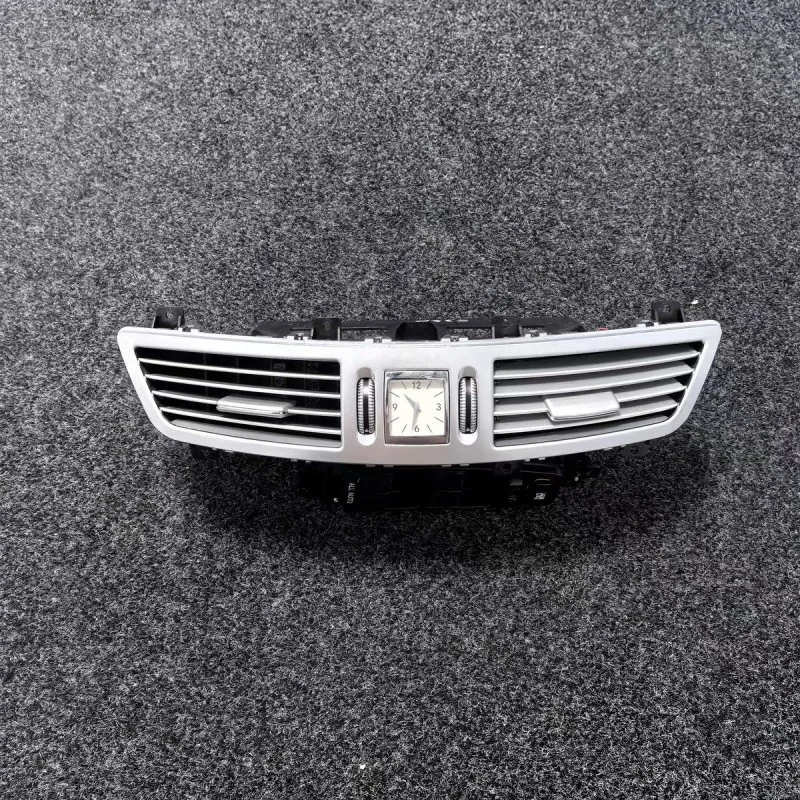 Original Used (Second Hand) For W221 S300 S350 S400 S500 S600 Air conditioner air outlet of center console vent Rear exhaust ven