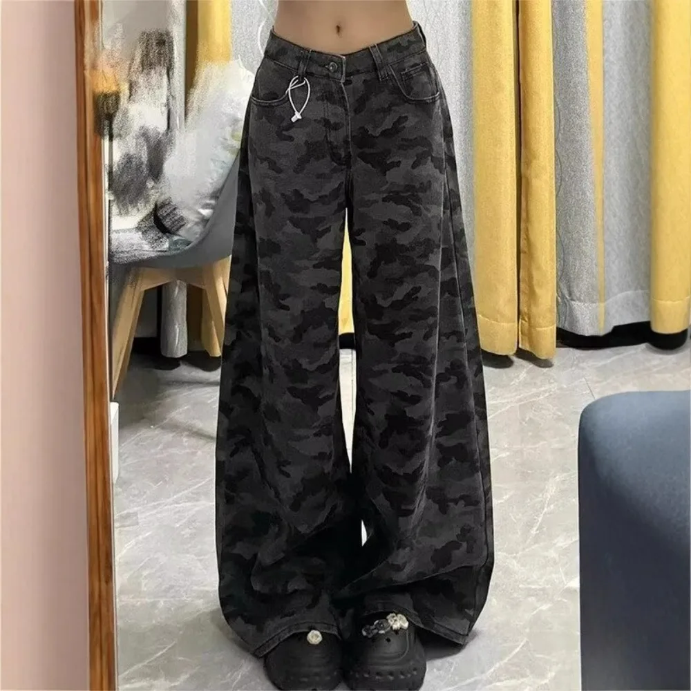 

Women's high-waisted, loose-fitting, sexy wide-leg straight-leg jeans in American-style camouflage, perfect for casual wear