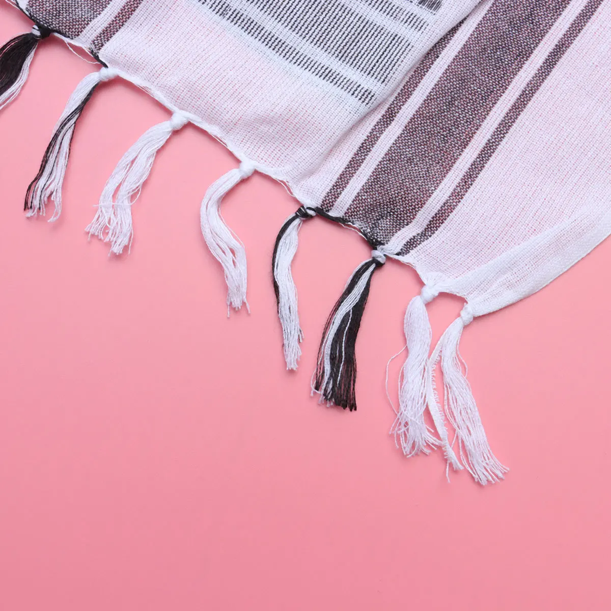 

Arab Neck Head Shawl Tactical Wrap Cozy Shawl Cape Winter Scarf for Outdoor Unisex (White and Black)