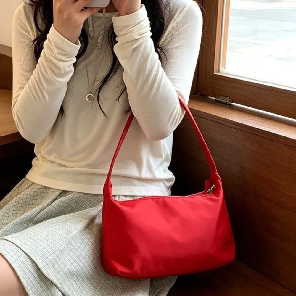 Casuak Nylon Tote Bag Solid Color Large Capacity Shoulder Bag Lightweight with Zipper Small Square Bag