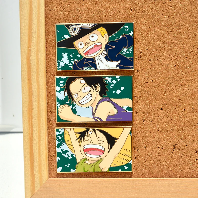 

Ace Luffy Sabo Badges Pendant Japan Anime ONE PIECE Metal Pins Manga Brooches for Bag Backpack Clothing Lapel Cosplay Gift Decor