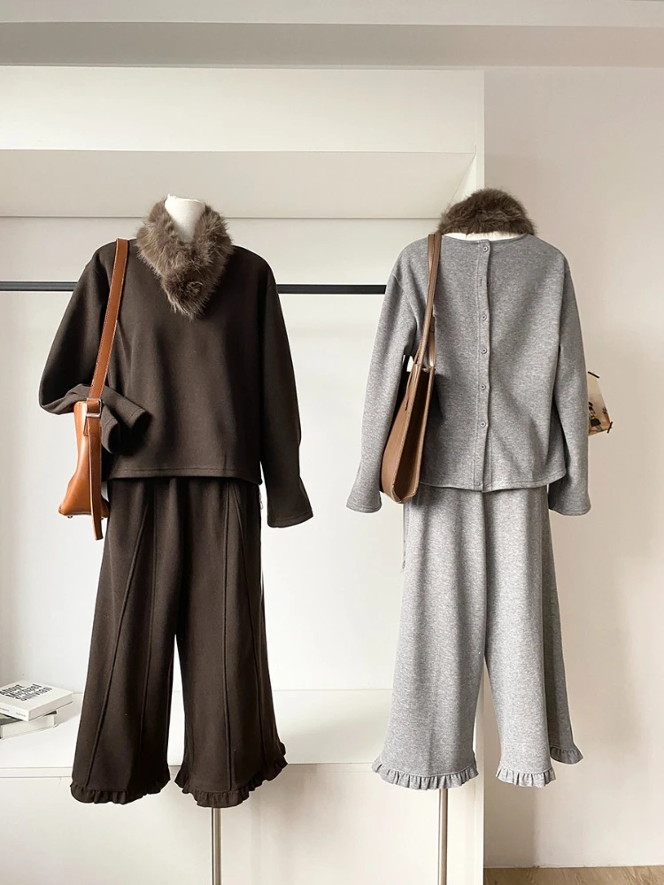Autumn and winter new Korean version simple commuting versatile round neck T-shirt with scarf+casual versatile wide leg pants