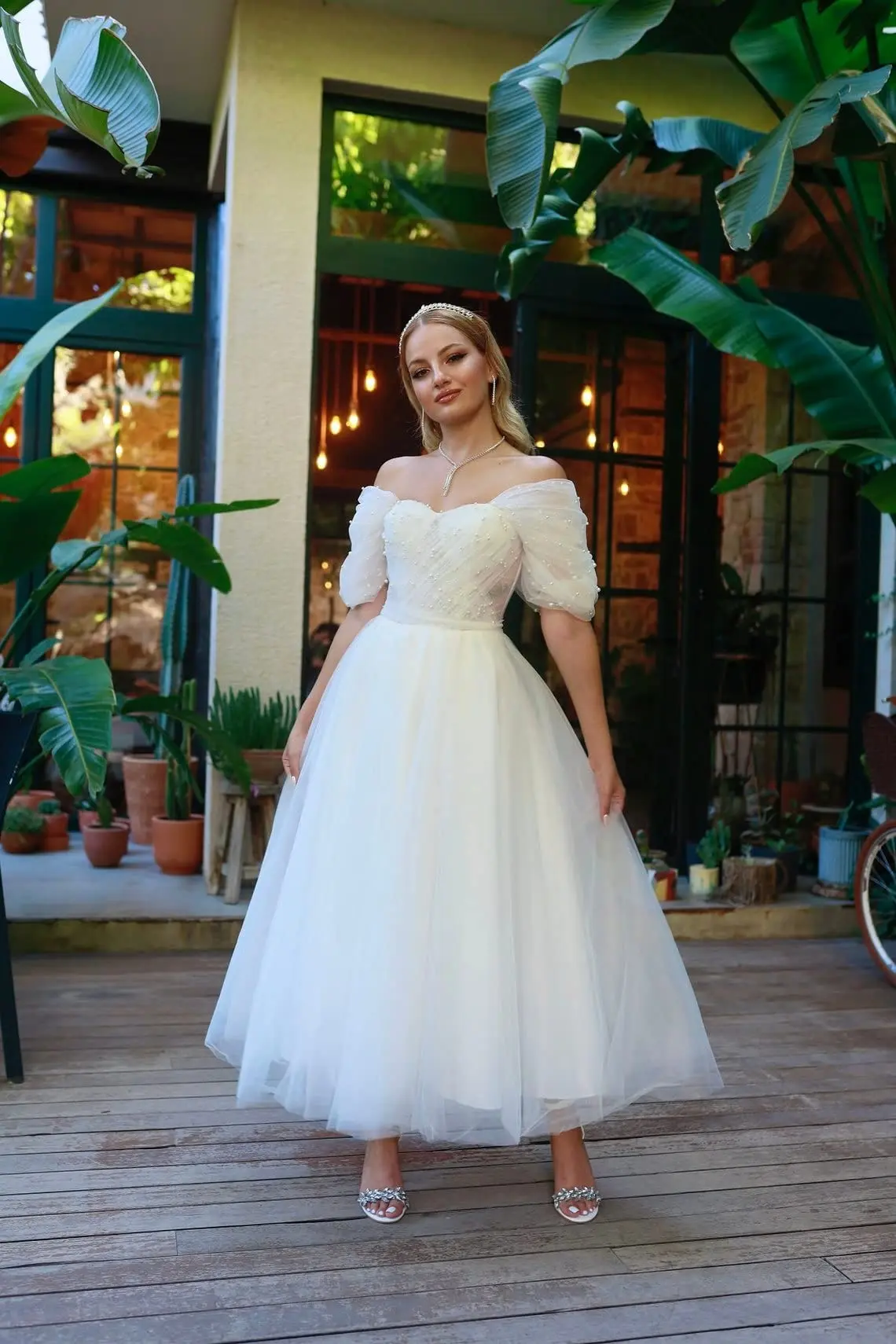 2024 Tulle Tea Length Prom Dresses Women's Off Shoulder Prom Dresses Teen Sweetheart Beaded Puffy Princess Dress فساتين سهرة