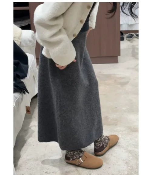 

Очень утолщенная трикотажная юбка, женская осень-зима 2025 года, новая узкая серая шерстяная прямая юбка А-образной формы с высокой талией