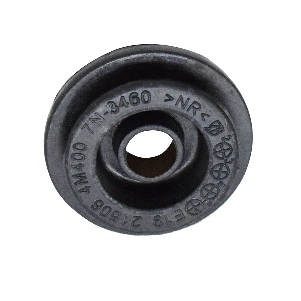 For Nissan CEFIRO III Saloon A33 1999 2000 2001 2002 2003 2004 - 2007 Upper Radiator Mount Rubber Bushing Holder Bracket Support