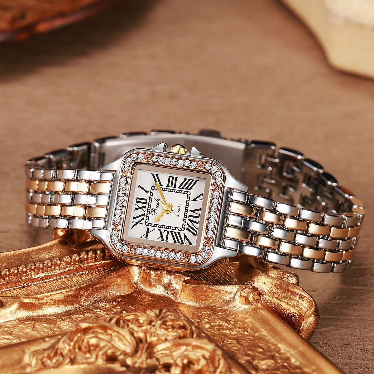 أزياء جديدة غير رسمية مصنوعة من سبائك الصلب مع سوار ماسي لساعة كوارتز للسيدات لهدايا عيد الميلاد والهالوين #2