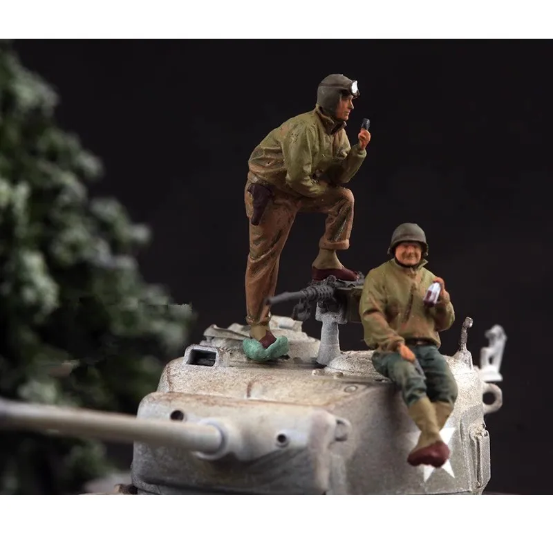 1/72 Scale Painted 2Pcs US armored vehicle commander 2person communication team Soldier Action Figures Model DIY Scene Accessory