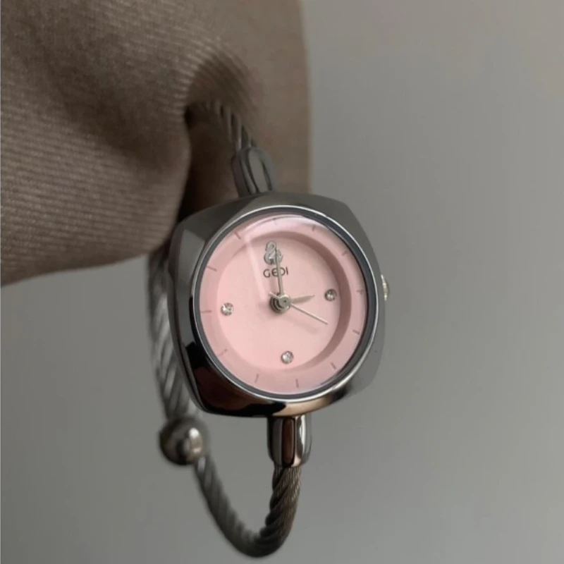 ساعة نسائية أنيقة عالية الجودة، موديل طالب رائع وبسيط مقاوم للماء وساعة كوارتز أنيقة، هدية عيد ميلاد