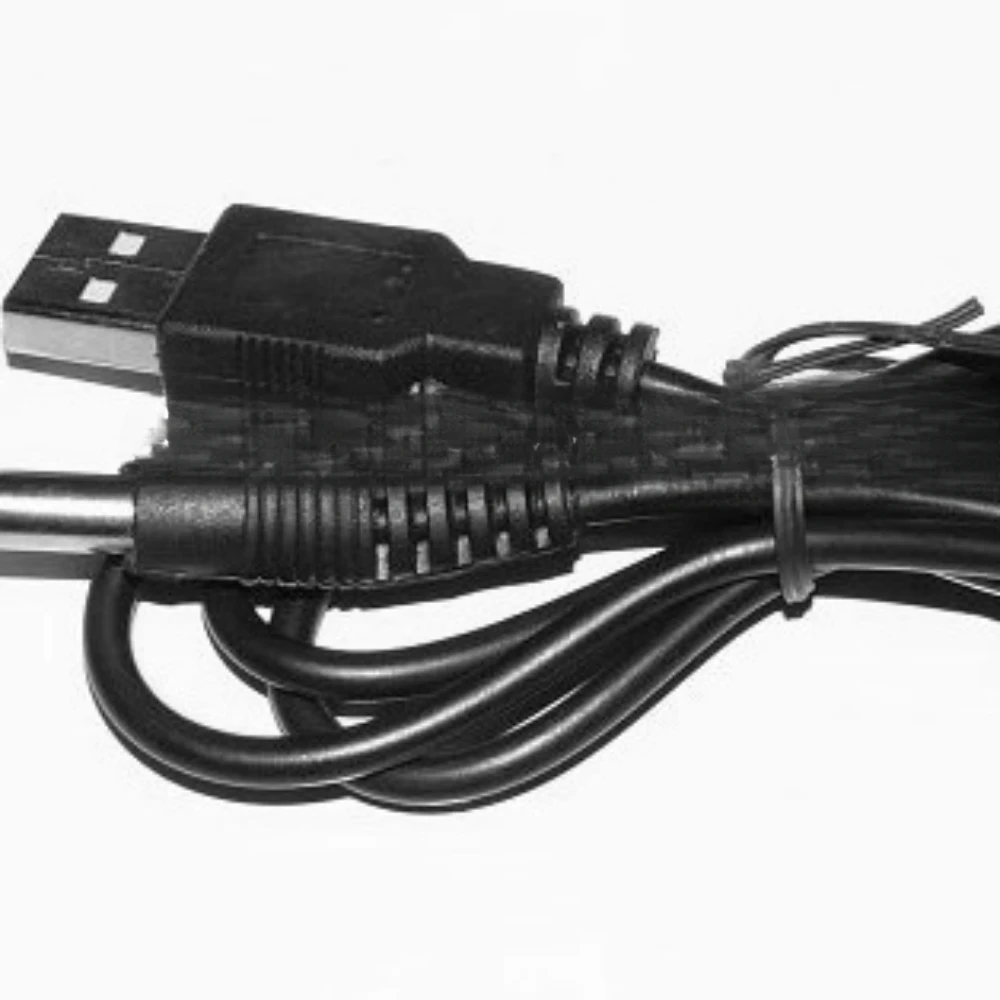 

Внешний диаметр кабеля USB-постоянного тока/головки постоянного тока составляет 5,5 мм, а внутренний диаметр составляет 2,1 мм/длина кабеля составляет 0,8 метра